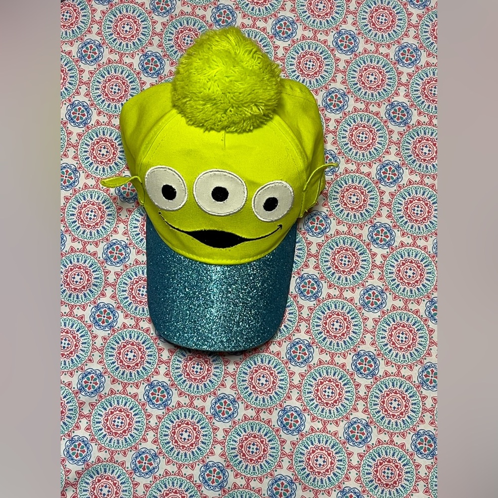 ✨$3 ✨Kids Toy Story 4 Alien Character Hat with Pom-Pom - Picture 2 of 10